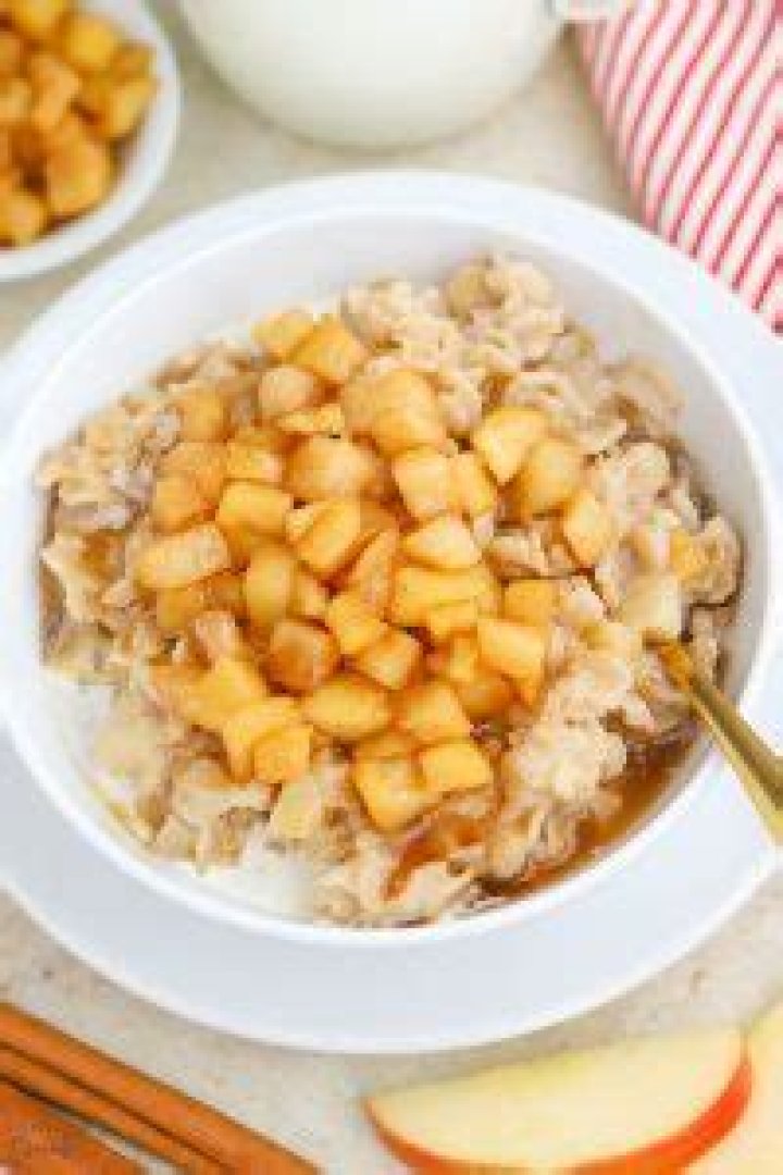 Apple Cinnamon Oatmeal - Celebrating Sweets