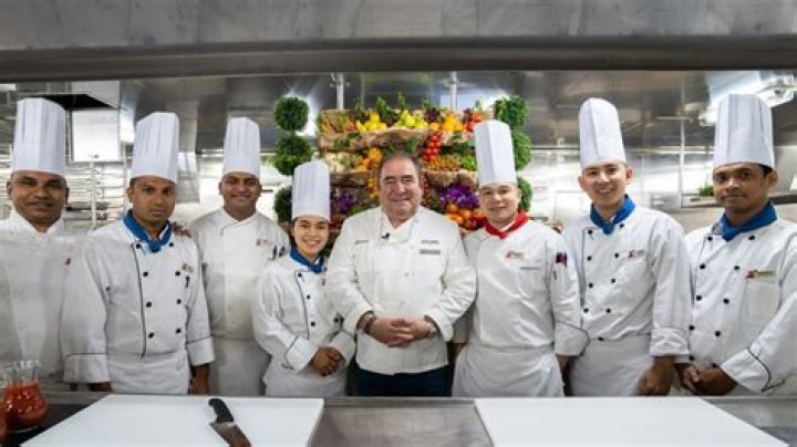 Emeril Lagasse Net Worth: Details About Chef, Career, Assets, Age, Income - SarkariResult