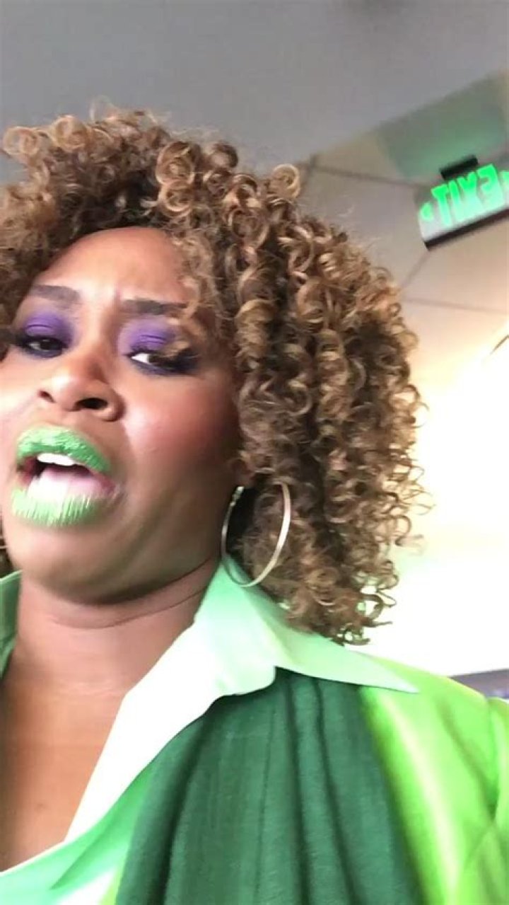 GloZell Green