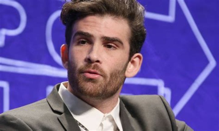 Is Hasanabi Hasan Piker Gay? Streamer Sexuality & Gender - SarkariResult