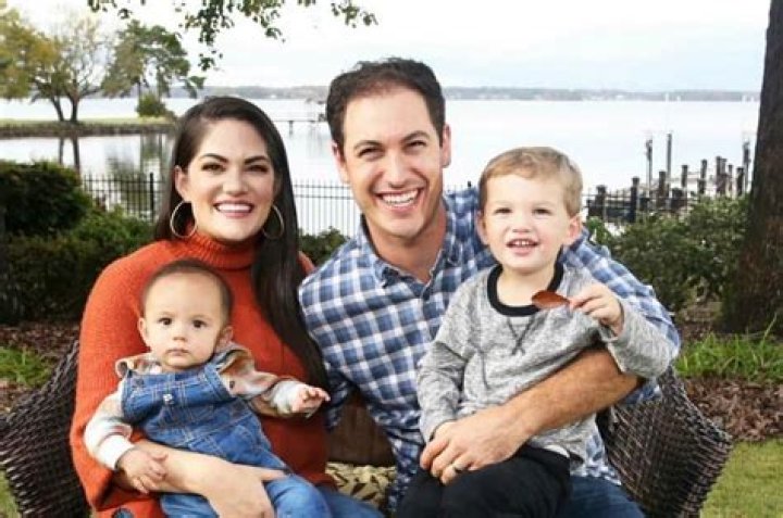 Joey Logano Wife & Son | Family Details - Parents & Sister | Net worth, Age & Height