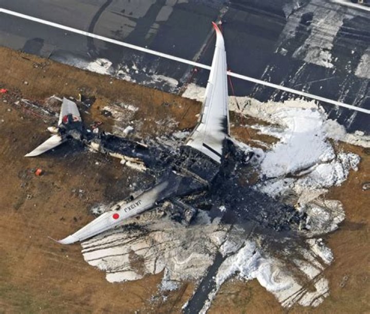 Little Rock Airport Plane Crash: Mass Casualty Incident Reported At Clinton National Airport In Arkansas - SarkariResult