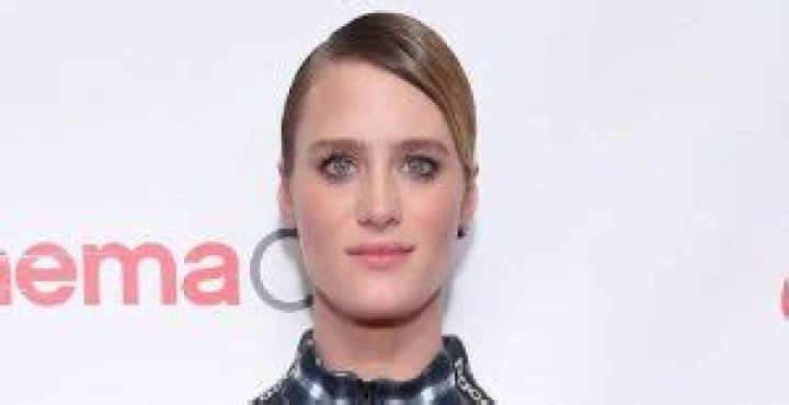 Mackenzie Davis Height, Weight, Measurements, Bra Size, Shoe Size