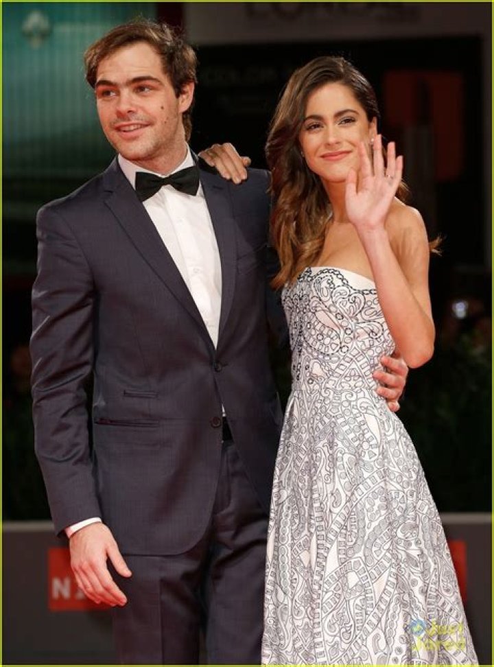 Martina Stoessel Boyfriend, Dating, Movies, TV Shows, Net Worth, Nationality, Bio