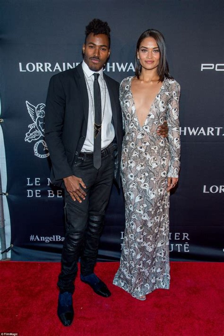 Shanina Shaik wiki,dating, engaged, boyfriend, age, Net Worth Justin