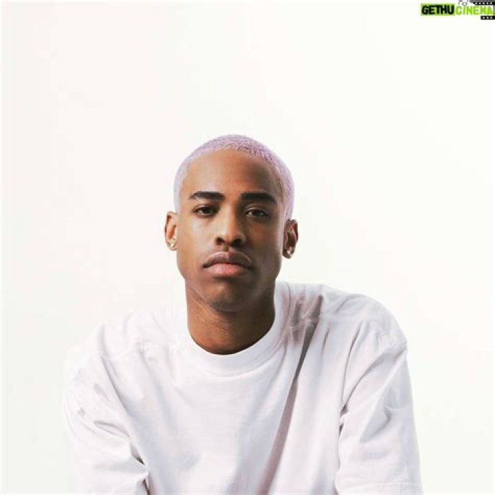 Titus Makin Jr. Age, Girlfriend, Wife, Married, Net Worth, Facts, Wiki-Bio