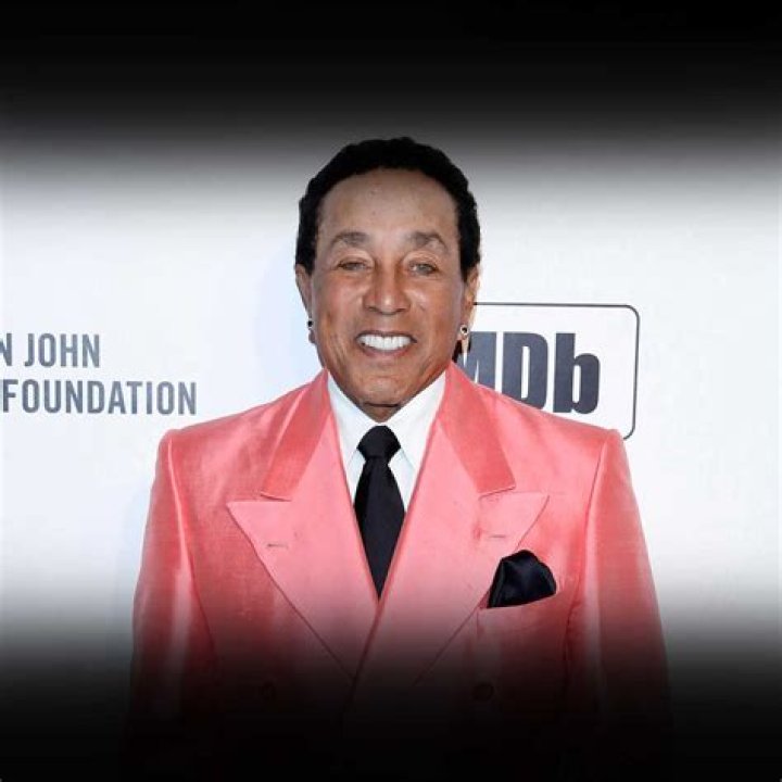 Wiki- Parents, Birthday, Age, Net worth, TV series